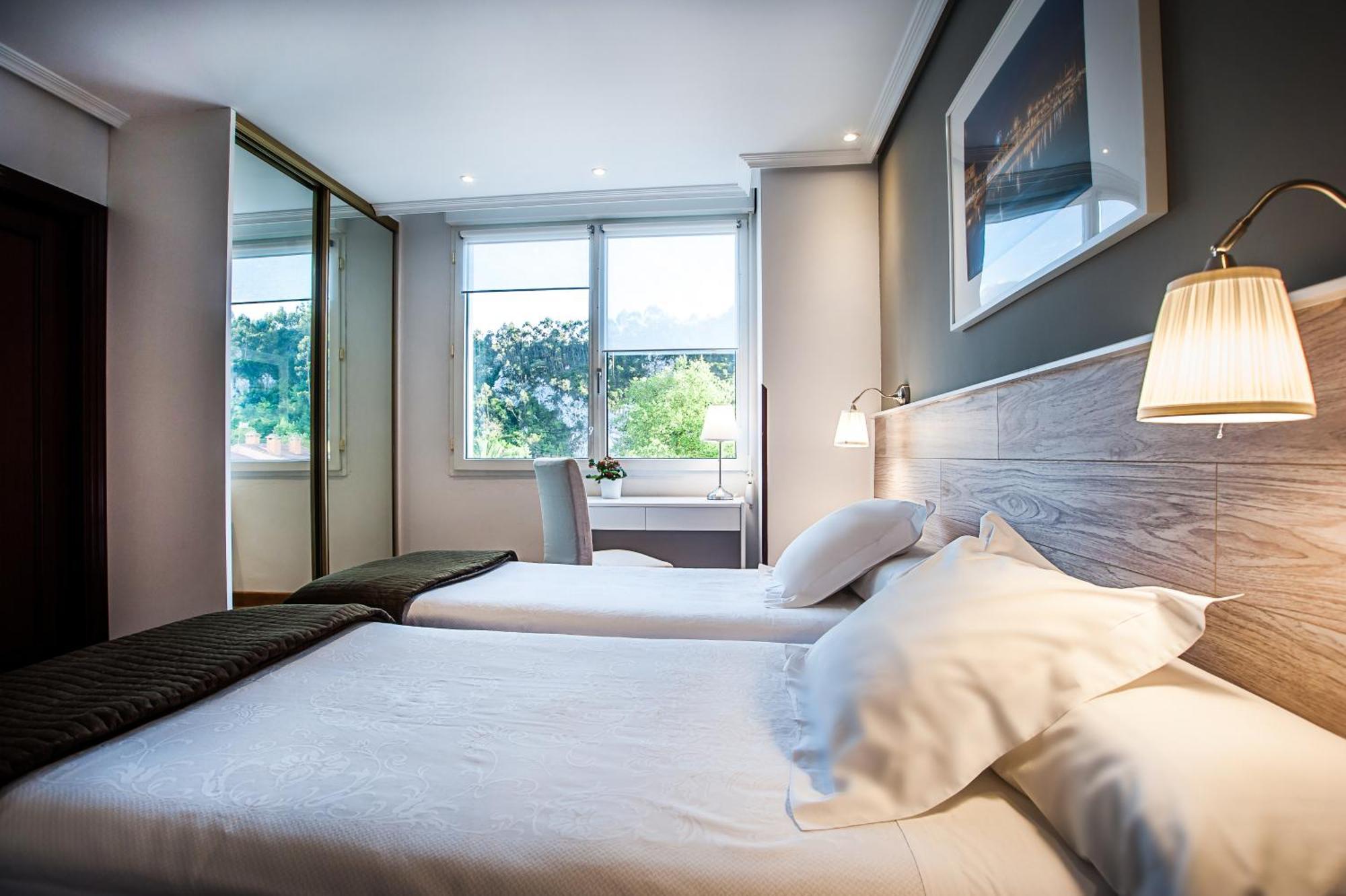 Hotel Don Pepe Ria Ribadesella Rom bilde