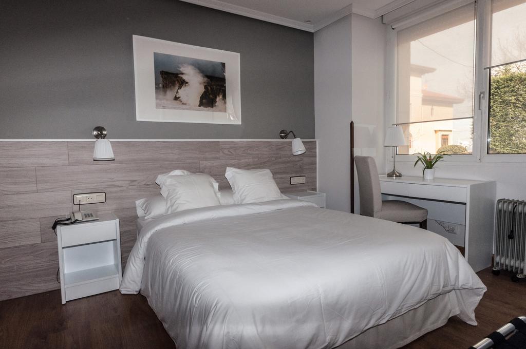Hotel Don Pepe Ria Ribadesella Rom bilde